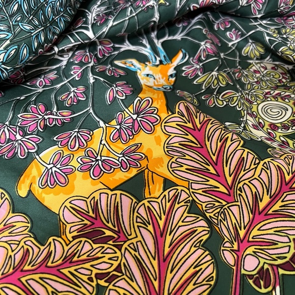 Unicorn Silk Colorful Floral Large Scarf Wrap 52 x 52 Spain - Picture 6 of 9